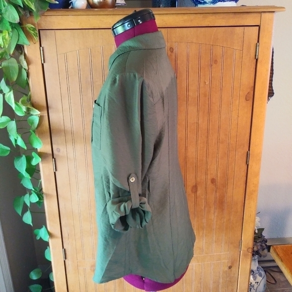 Dress Barn Rayon Nylon Blend Hilo Blouse - Picture 3 of 9